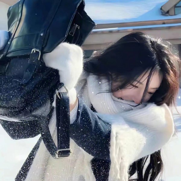 月光和华伦天奴